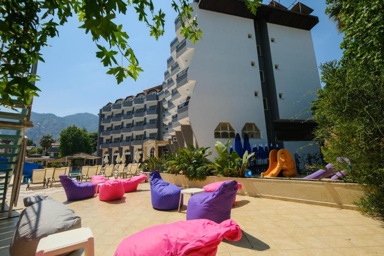 Hotel Club Selen İçmeler Exterior foto