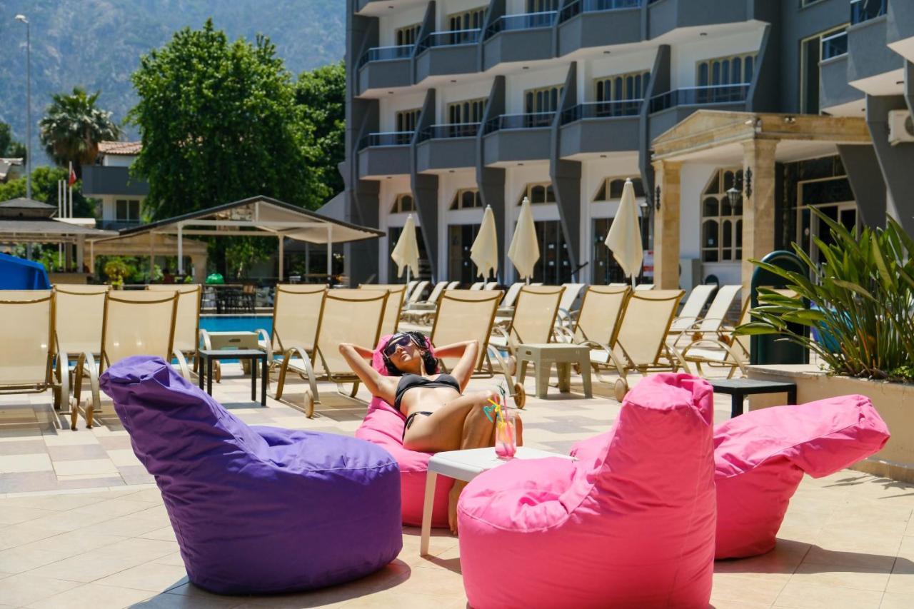 Hotel Club Selen İçmeler Exterior foto